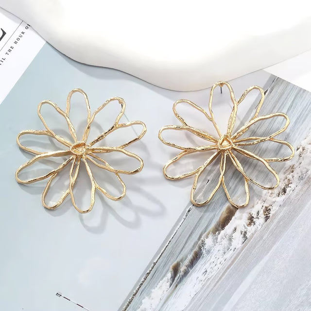 Retro Hollow Vedawas Flower Earrings, Elegant Women Accessories, Simple Banquet and Wedding Party Jewelry